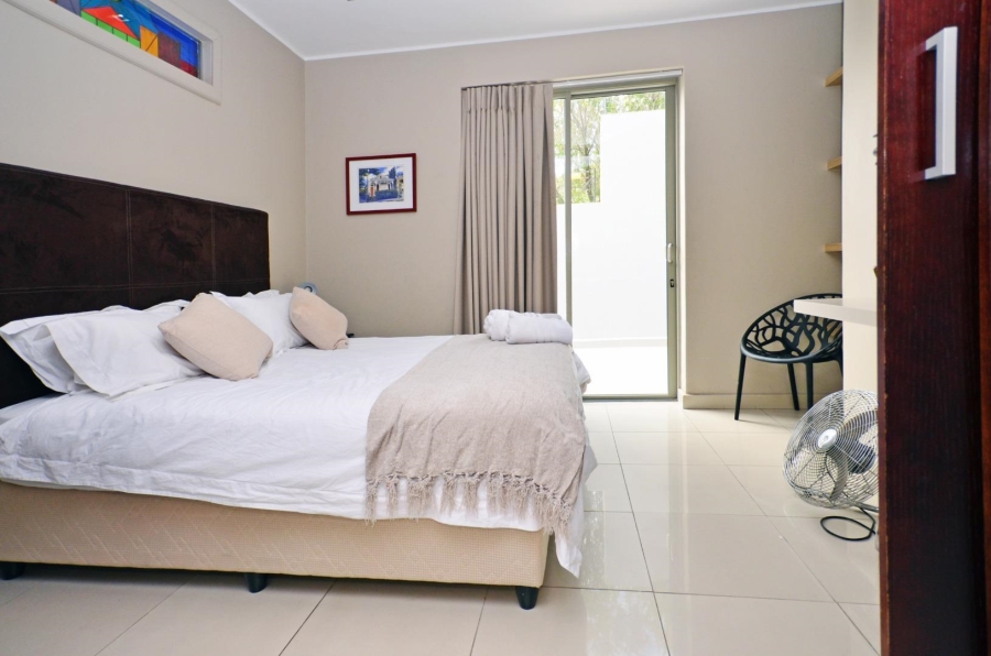 To Let 2 Bedroom Property for Rent in Sea Point Western Cape